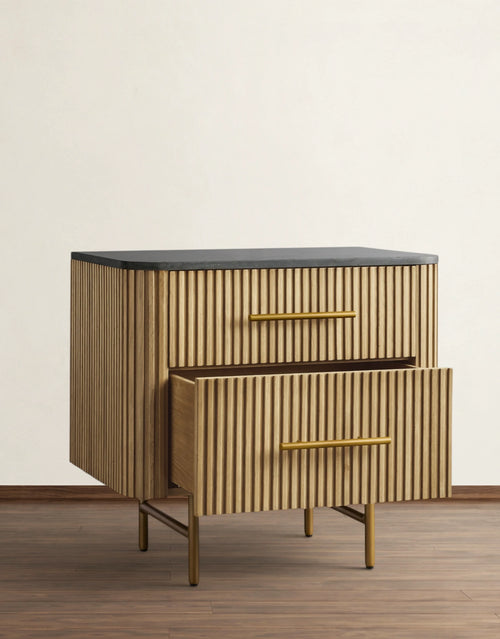 Avelor Closed Nightstand
