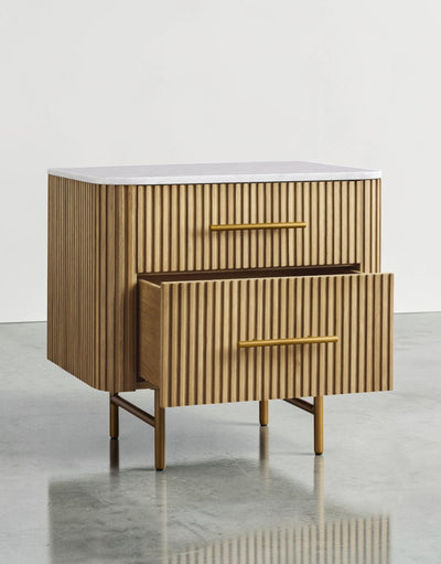 Avelor Closed Nightstand